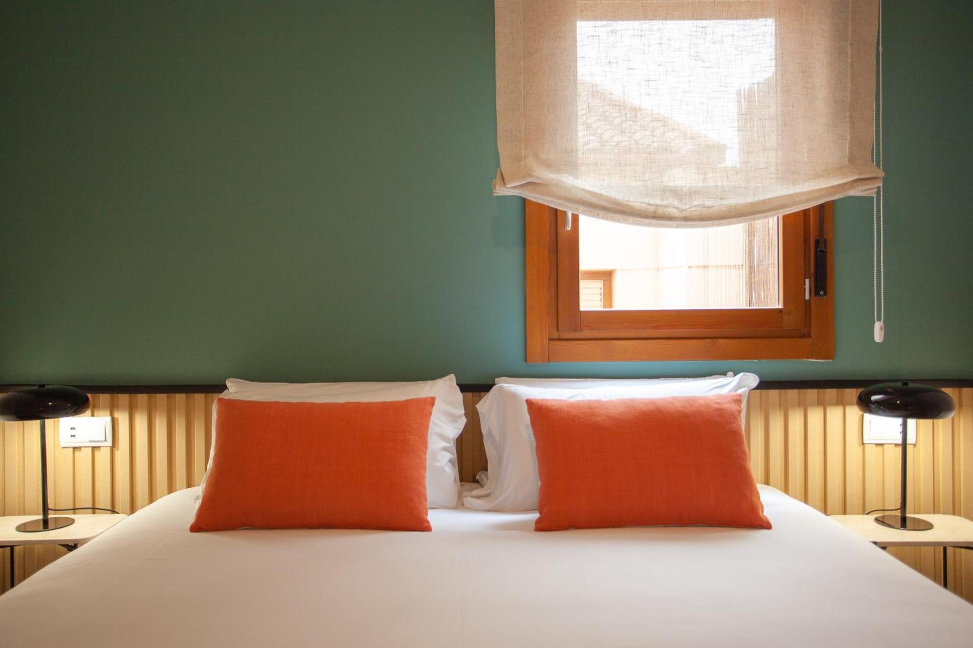 Apartment In Chamberi Madrid Room photo